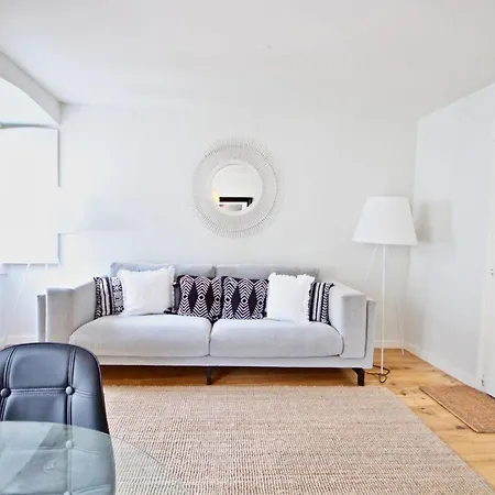 Apartment Akicity Graca Whimsical